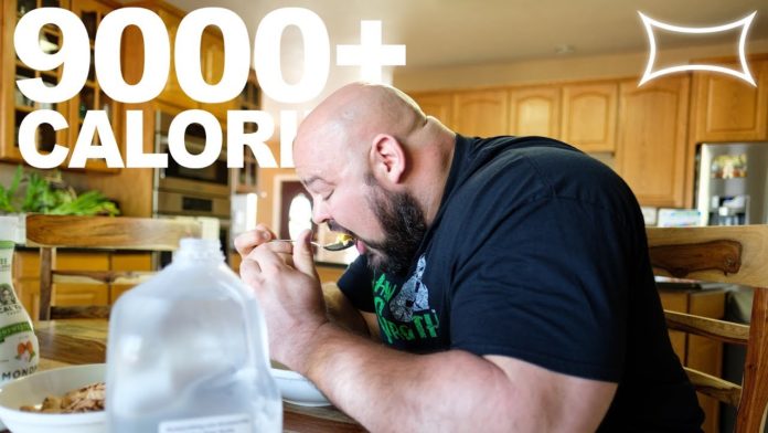 Über 320g Fett und 9000+ Kalorien jeden Tag - DAS isst Brian Shaw vor den Arnold Classics!