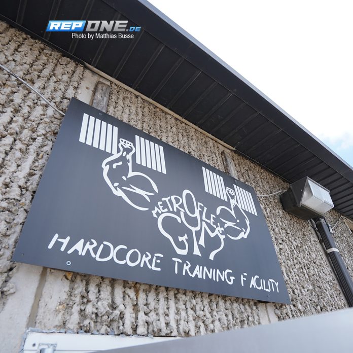 Ein Tag im Metroflex Gym Arlington (Galerie) REP ONE
