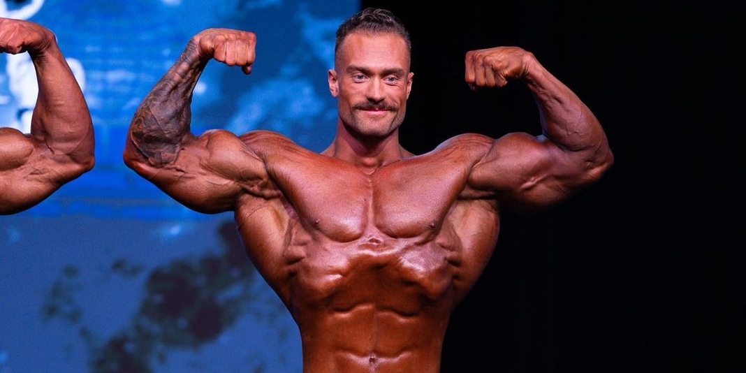 Chris Bumstead Verteidigt Titel In Der Classic Physique Beim Mr Chris Bumstead Verteidigt Titel In Der Classic Physique Beim Mr